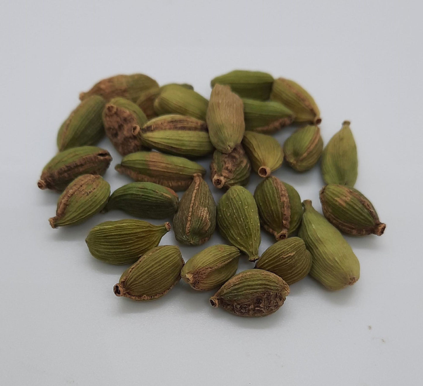 Organic Cardamon Pods Green (elettaria cardamomum)